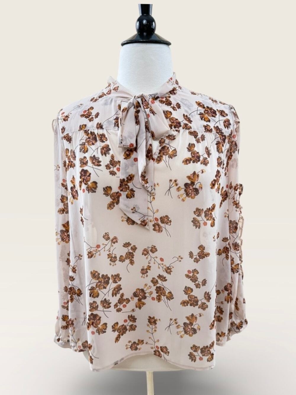Lucky Brand Boho Blush, Floral, V-Neck, Tie Front, Ruffle Sleeve Blouse, Size XL